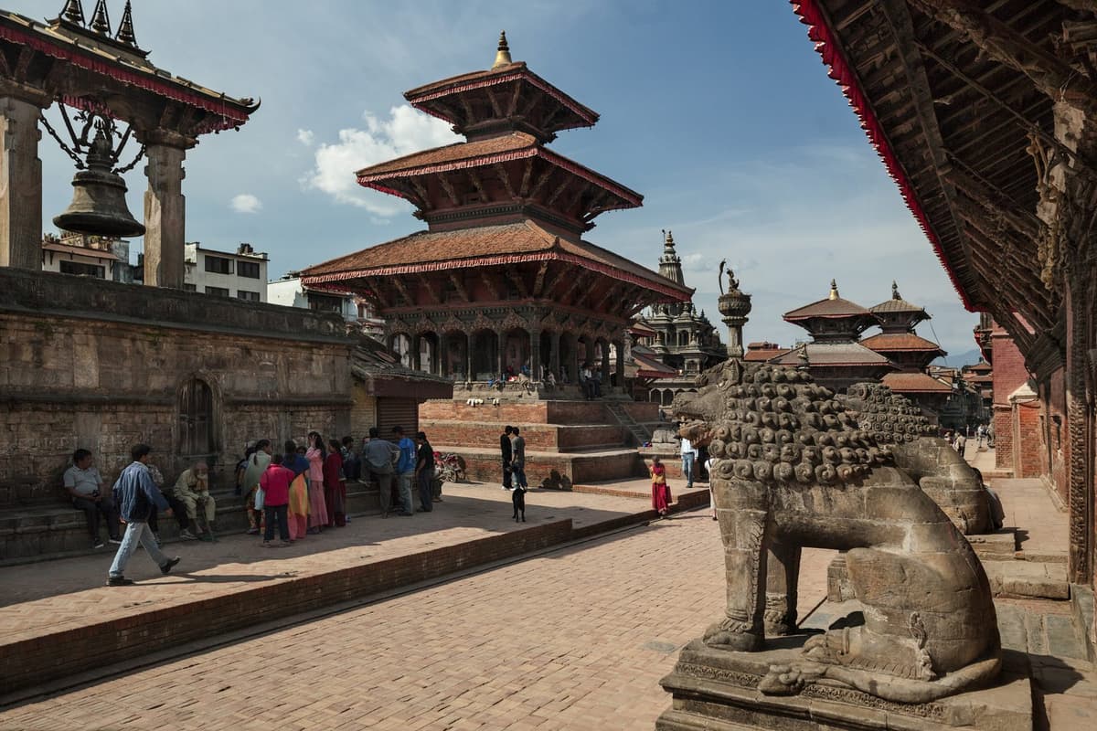 Patan, Boudhanath and Pashupatinath Day Tour